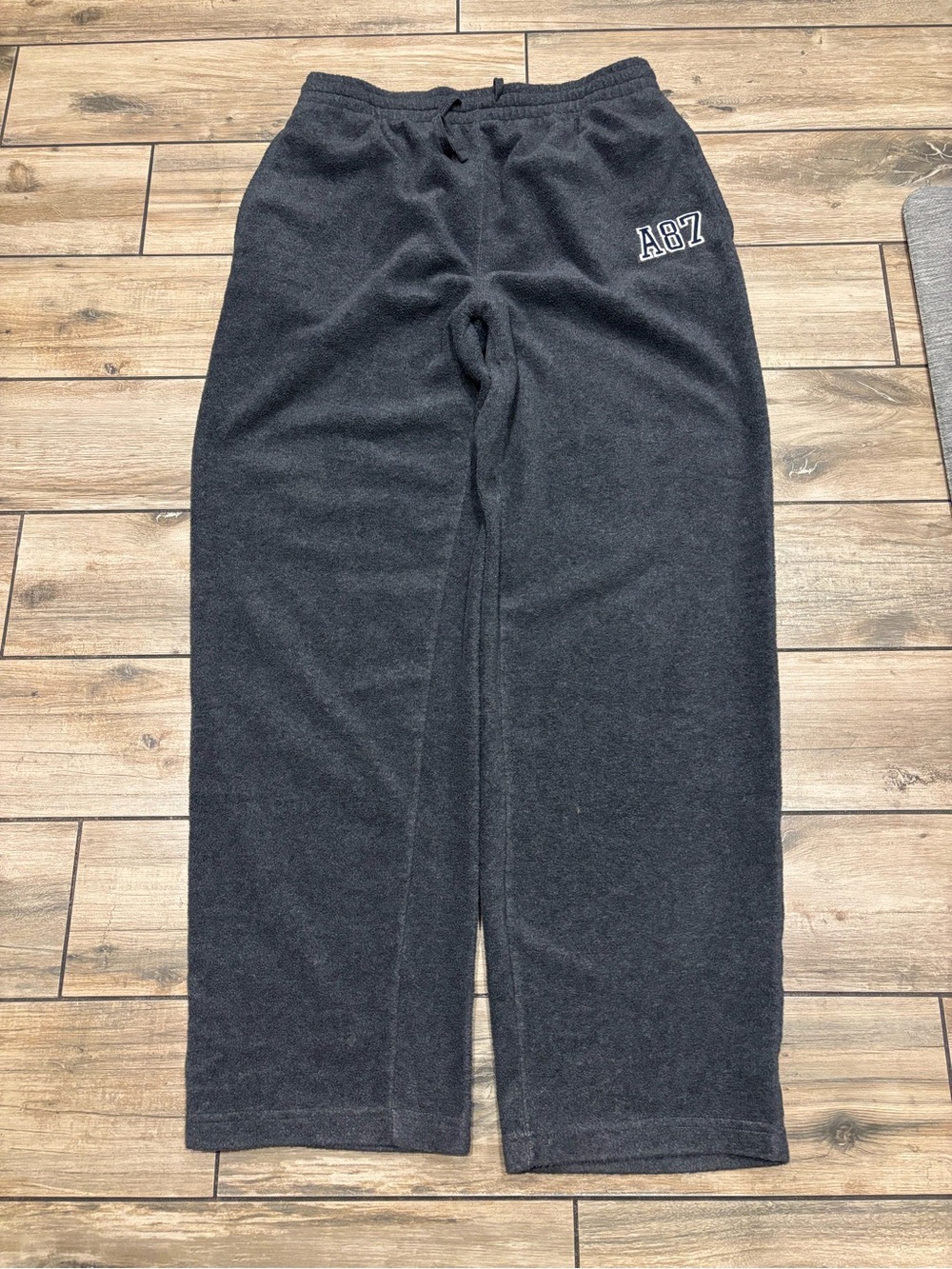Aeropostale A87 Fleece Sweatpants Charcoal Dark Grey Mens Size Large 32 inseam